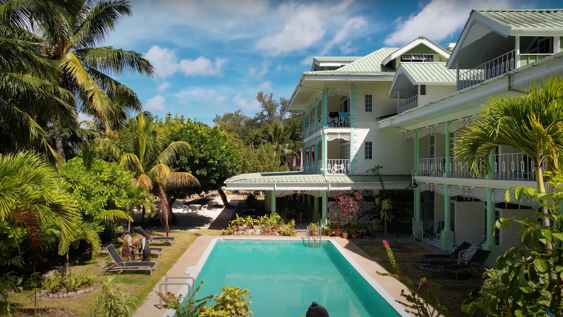 Palm Beach Hotel